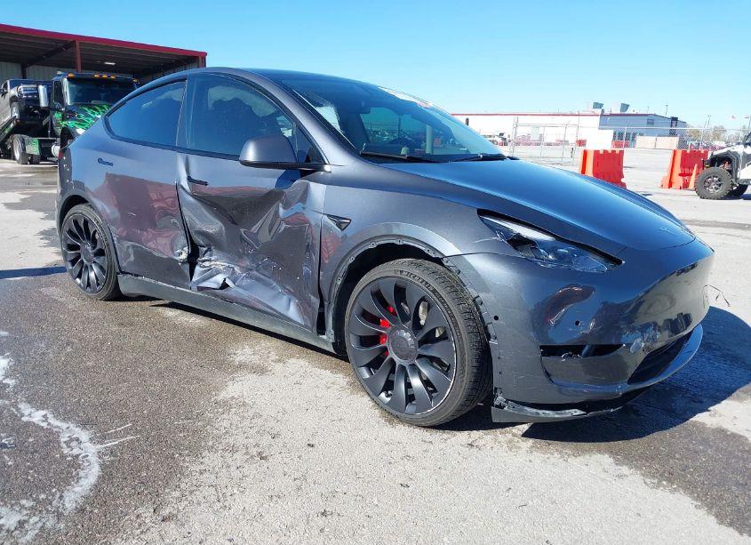 2022 Tesla Model Y PERFORMANCE DUAL MOTOR ALL-WHEEL DRIVE (VIN 7SAYGDEF9NF551722) main photo