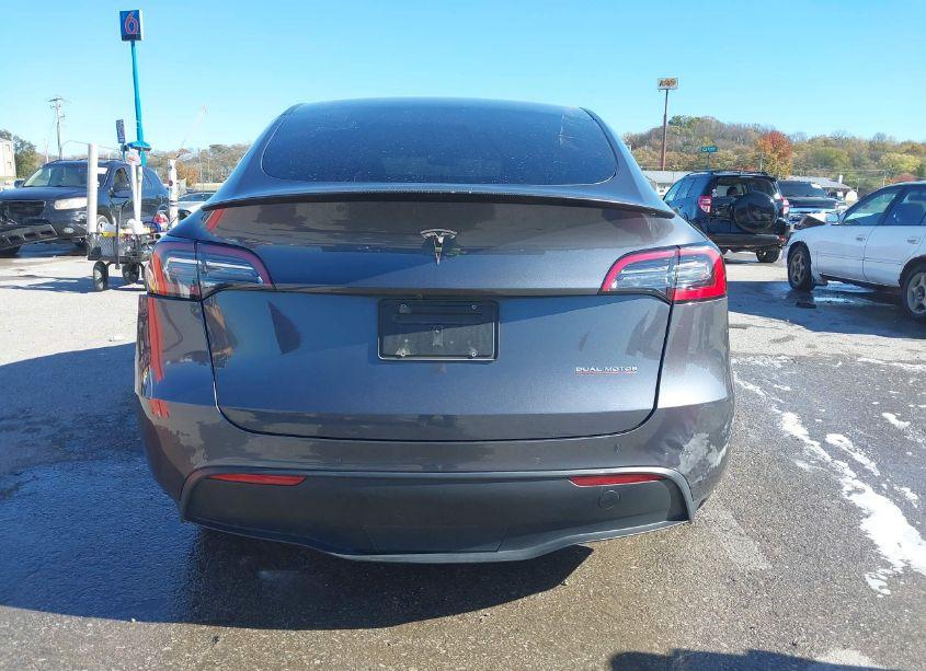Photo 16 of 2022 Tesla Model Y PERFORMANCE DUAL MOTOR ALL-WHEEL DRIVE (VIN 7SAYGDEF9NF551722)