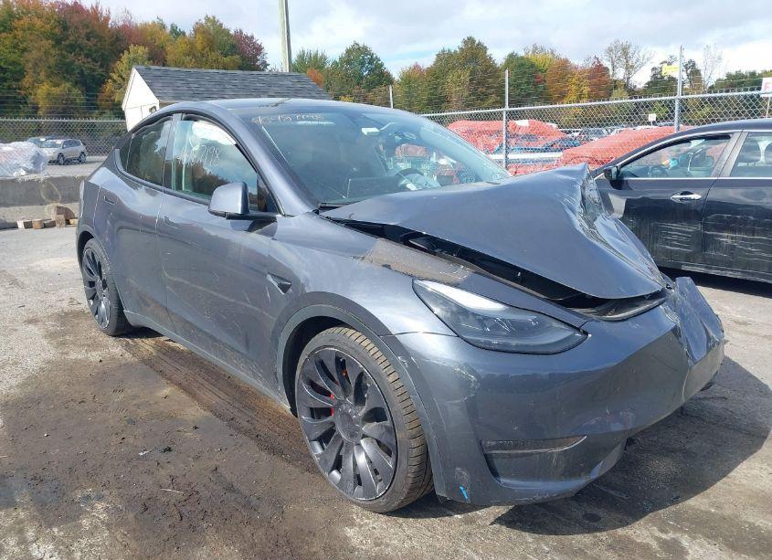 2023 Tesla Model Y PERFORMANCE DUAL MOTOR ALL-WHEEL DRIVE (VIN 7SAYGDEF9PF588806) main photo