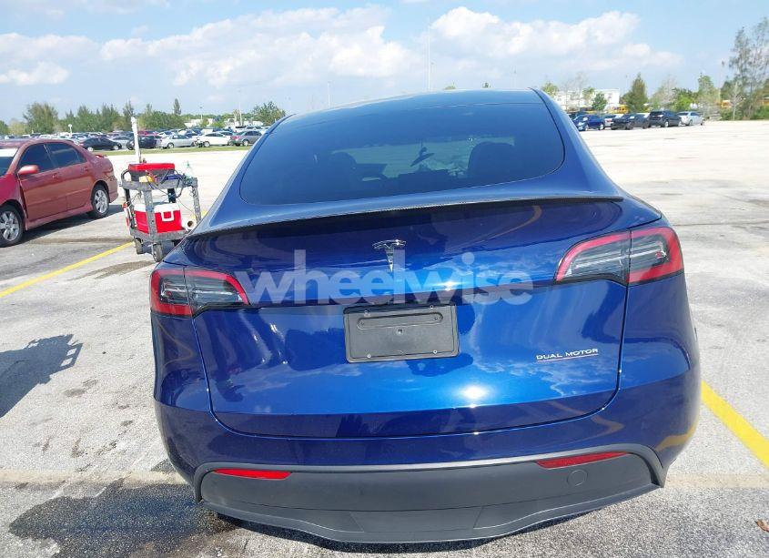 Photo 15 of 2024 Tesla Model Y PERFORMANCE DUAL MOTOR ALL-WHEEL DRIVE (VIN 7SAYGDEF9RA267204)