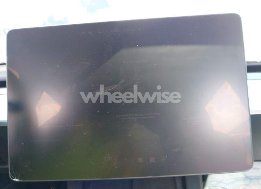 Photo 17 of 2024 Tesla Model Y PERFORMANCE DUAL MOTOR ALL-WHEEL DRIVE (VIN 7SAYGDEF9RA267204)