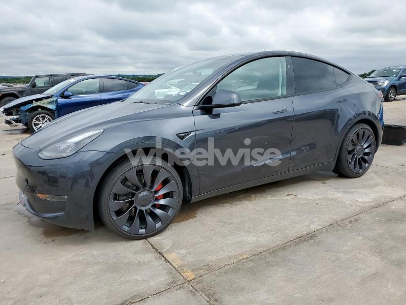 Photo 10 of 2024 TESLA MODEL Y (VIN 7SAYGDEF9RA312951)