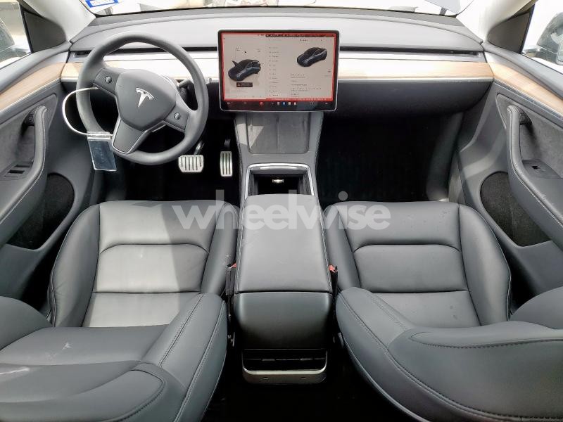 Photo 5 of 2024 TESLA MODEL Y (VIN 7SAYGDEF9RA312951)