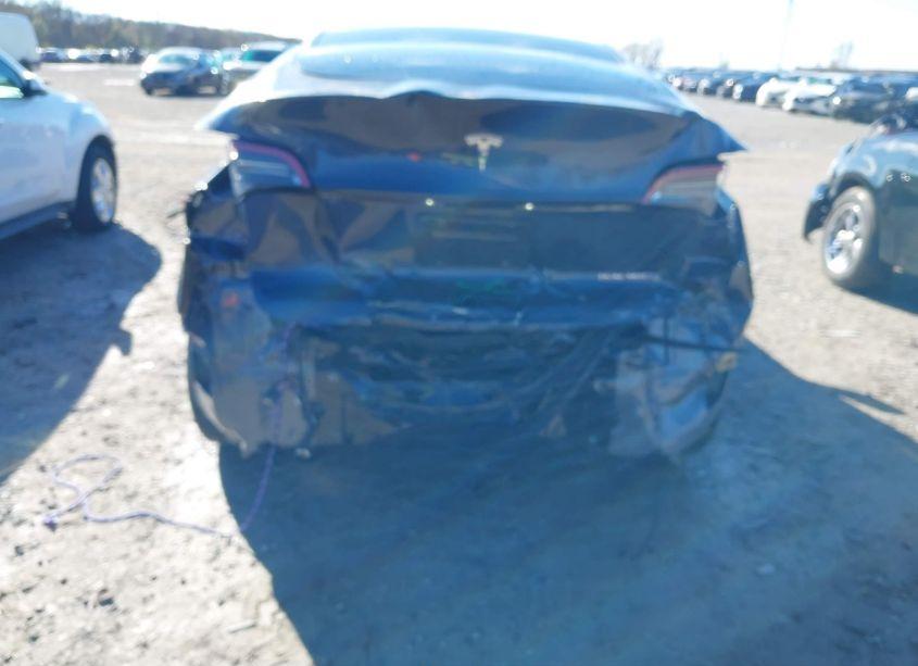 Photo 6 of 2022 Tesla Model Y PERFORMANCE DUAL MOTOR ALL-WHEEL DRIVE (VIN 7SAYGDEFXNF360391)