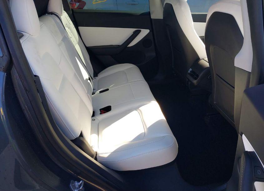 Photo 8 of 2022 Tesla Model Y PERFORMANCE DUAL MOTOR ALL-WHEEL DRIVE (VIN 7SAYGDEFXNF360391)