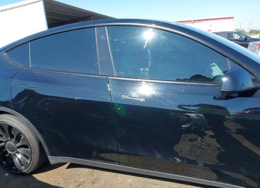 Photo 12 of 2022 Tesla Model Y PERFORMANCE DUAL MOTOR ALL-WHEEL DRIVE (VIN 7SAYGDEFXNF468140)