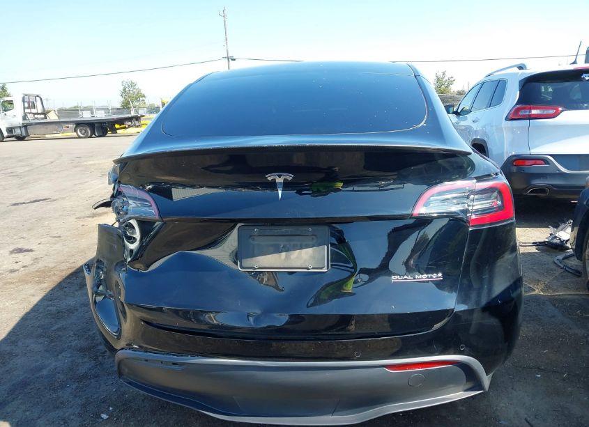 Photo 15 of 2022 Tesla Model Y PERFORMANCE DUAL MOTOR ALL-WHEEL DRIVE (VIN 7SAYGDEFXNF468140)