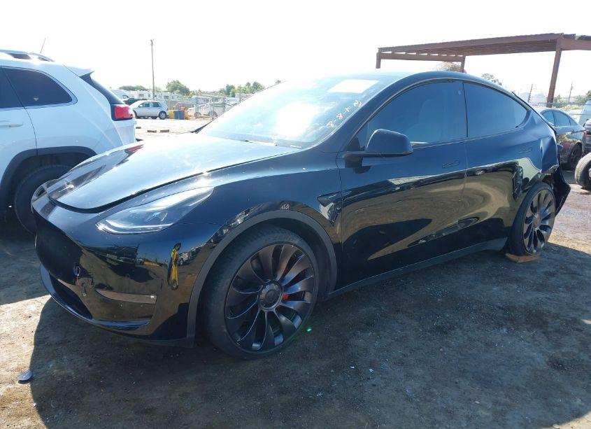 Photo 2 of 2022 Tesla Model Y PERFORMANCE DUAL MOTOR ALL-WHEEL DRIVE (VIN 7SAYGDEFXNF468140)