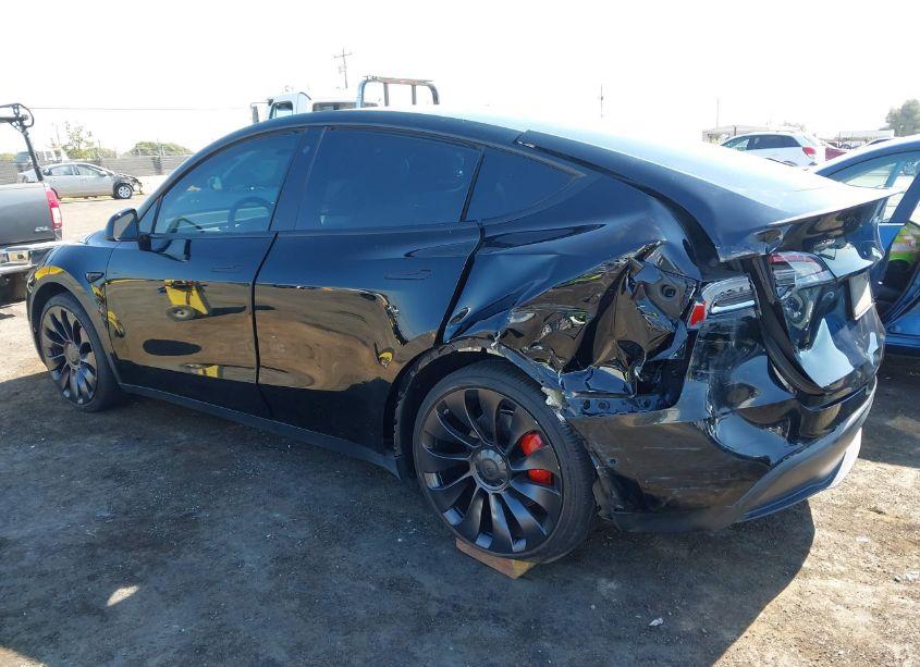 Photo 3 of 2022 Tesla Model Y PERFORMANCE DUAL MOTOR ALL-WHEEL DRIVE (VIN 7SAYGDEFXNF468140)
