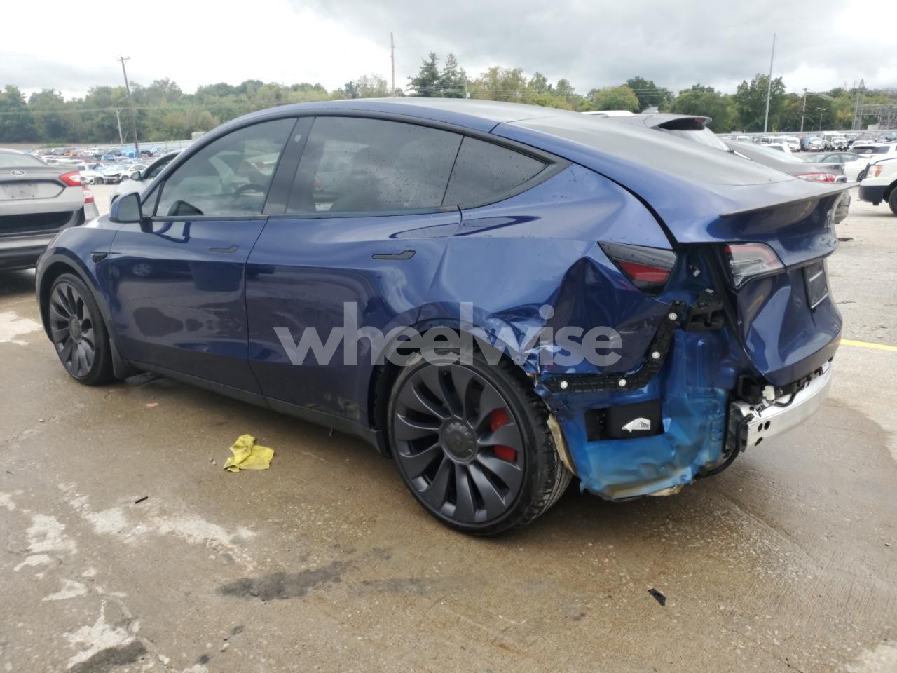 Photo 2 of 2022 TESLA MODEL Y (VIN 7SAYGDEFXNF530846)