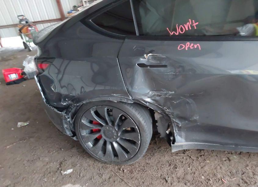 Photo 6 of 2023 Tesla Model Y PERFORMANCE DUAL MOTOR ALL-WHEEL DRIVE (VIN 7SAYGDEFXPF597871)