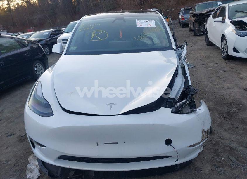 Photo 12 of 2024 Tesla Model Y PERFORMANCE DUAL MOTOR ALL-WHEEL DRIVE (VIN 7SAYGDEFXRA263808)