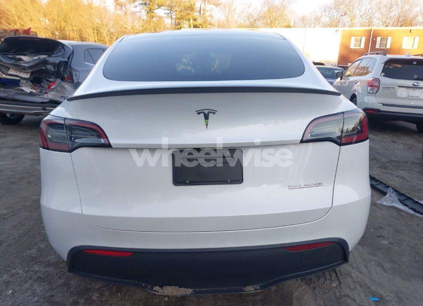 Photo 16 of 2024 Tesla Model Y PERFORMANCE DUAL MOTOR ALL-WHEEL DRIVE (VIN 7SAYGDEFXRA263808)