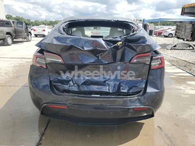 Photo 8 of 2024 TESLA MODEL Y (VIN 7SAYGDEFXRA279555)