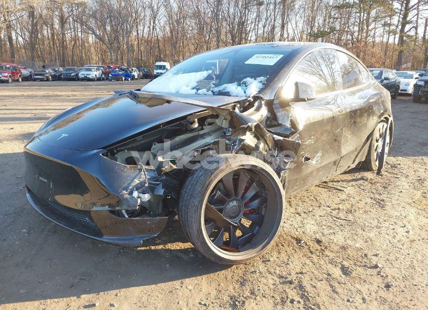 Photo 6 of 2024 Tesla Model Y PERFORMANCE DUAL MOTOR ALL-WHEEL DRIVE (VIN 7SAYGDEFXRA282830)