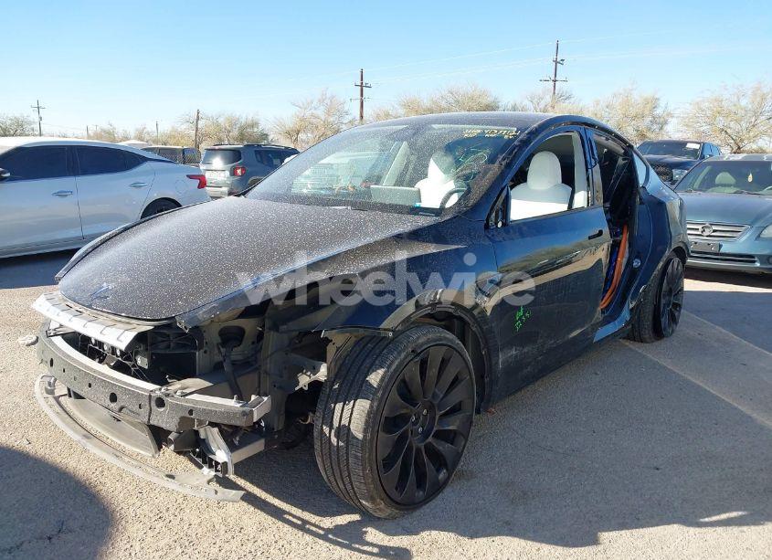 Photo 6 of 2024 Tesla Model Y PERFORMANCE DUAL MOTOR ALL-WHEEL DRIVE (VIN 7SAYGDEFXRA290507)