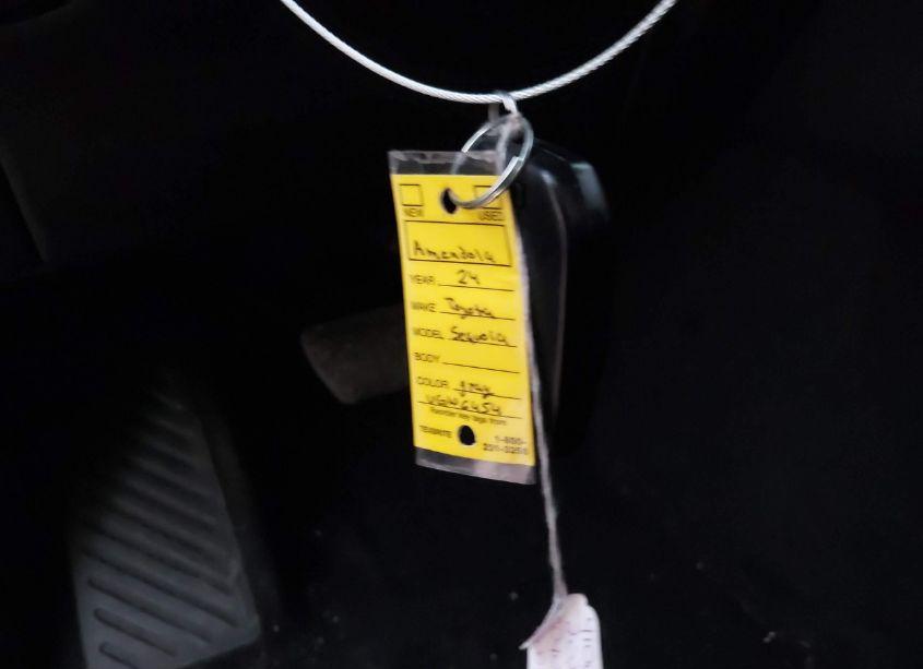 Photo 11 of 2024 Toyota Sequoia LIMITED (VIN 7SVAAABA0RX040473)