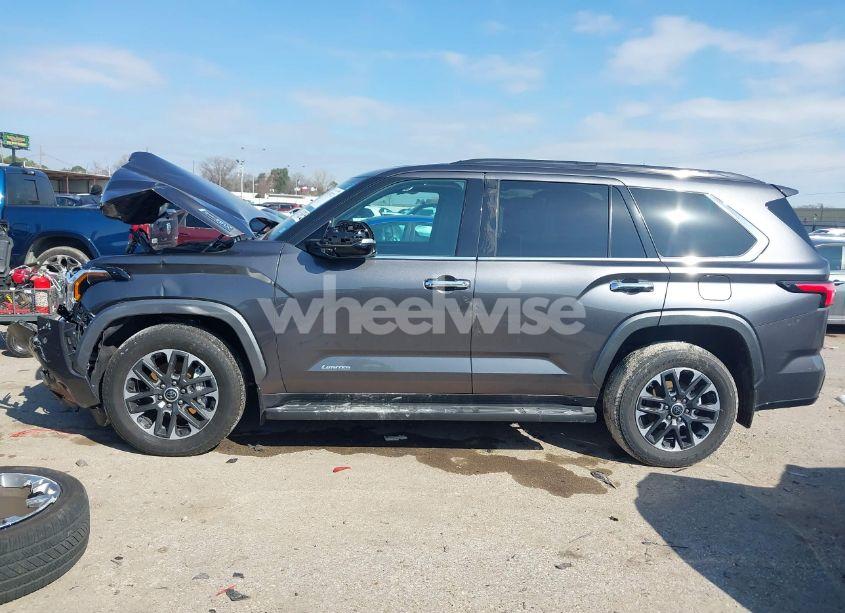 Photo 14 of 2023 Toyota Sequoia LIMITED (VIN 7SVAAABA2PX008489)