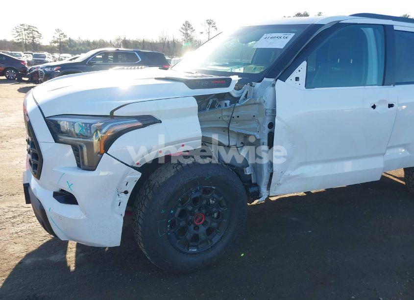 Photo 6 of 2024 Toyota Sequoia TRD PRO (VIN 7SVAAABA3RX039902)