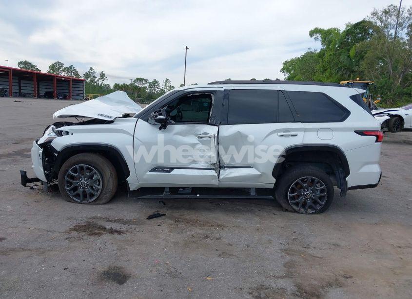 Photo 14 of 2023 Toyota Sequoia PLATINUM (VIN 7SVAAABA4PX001883)