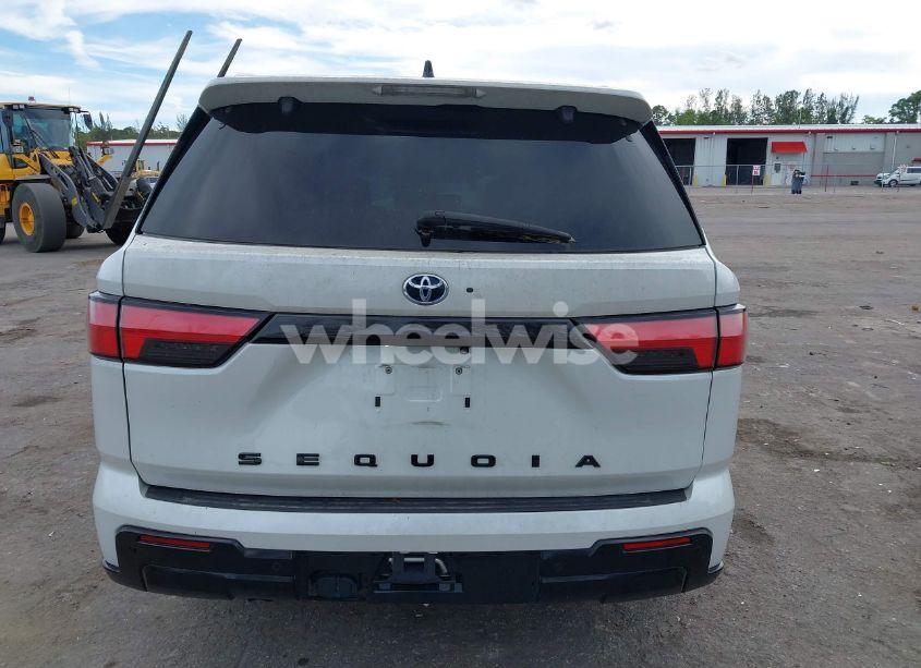 Photo 16 of 2023 Toyota Sequoia PLATINUM (VIN 7SVAAABA4PX001883)