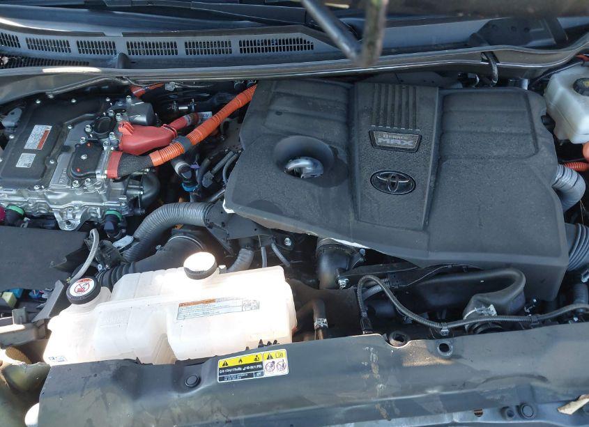 Photo 10 of 2023 Toyota Sequoia PLATINUM (VIN 7SVAAABA4PX014326)