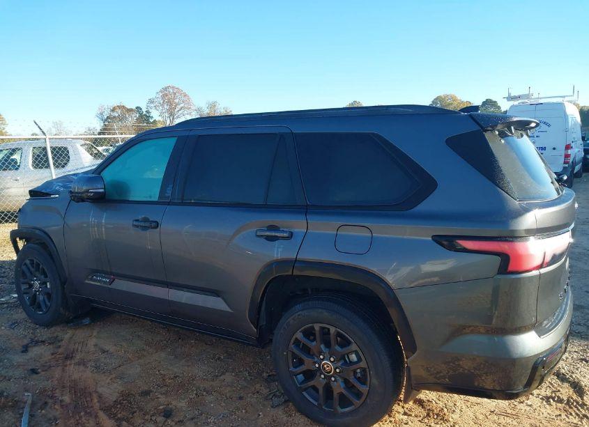 Photo 14 of 2023 Toyota Sequoia PLATINUM (VIN 7SVAAABA4PX014326)