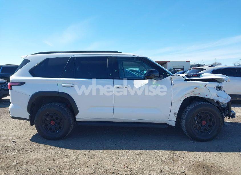 Photo 13 of 2023 Toyota Sequoia TRD PRO (VIN 7SVAAABA5PX015114)