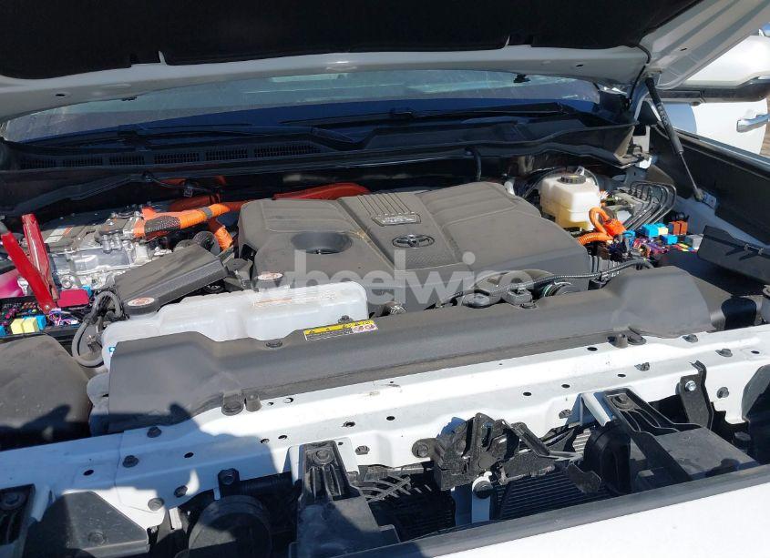 Photo 10 of 2024 Toyota Sequoia LIMITED (VIN 7SVAAABA5RX038752)