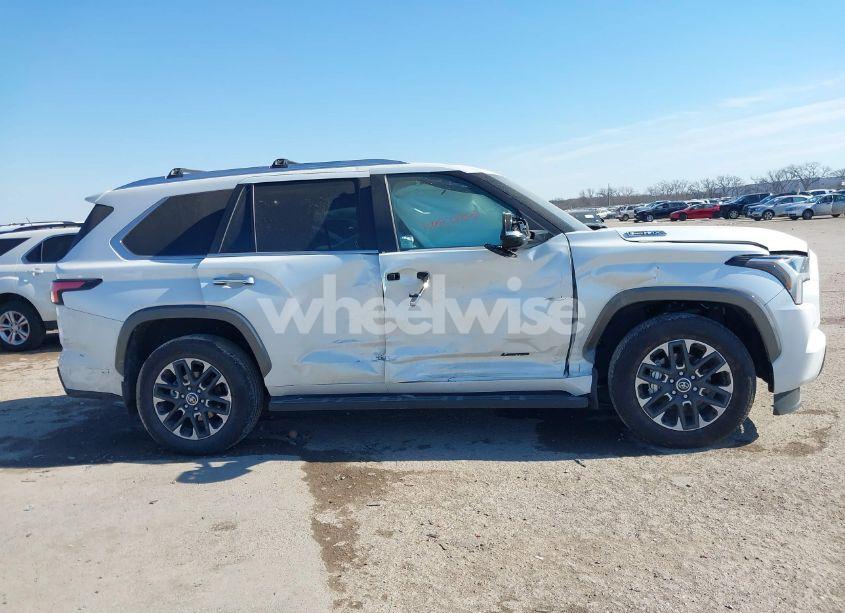 Photo 13 of 2024 Toyota Sequoia LIMITED (VIN 7SVAAABA5RX038752)