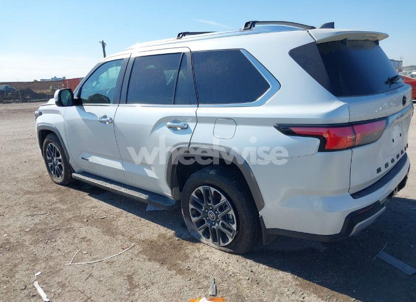 Photo 3 of 2024 Toyota Sequoia LIMITED (VIN 7SVAAABA5RX038752)