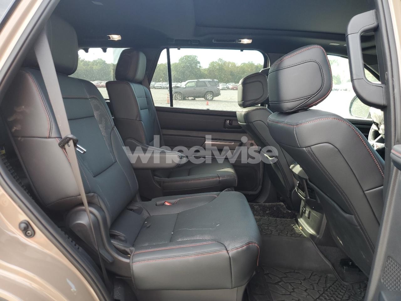 Photo 11 of 2025 TOYOTA SEQUOIA SR5 (VIN 7SVAAABA6SX060670)