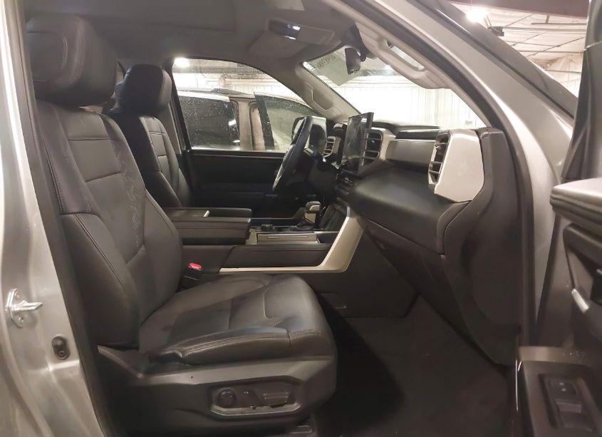 Photo 5 of 2023 Toyota Sequoia LIMITED (VIN 7SVAAABA8PX014197)