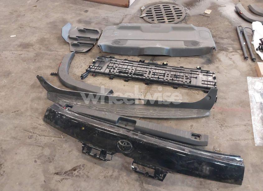 Photo 18 of 2024 Toyota Sequoia TRD PRO (VIN 7SVAAABA8RX046456)