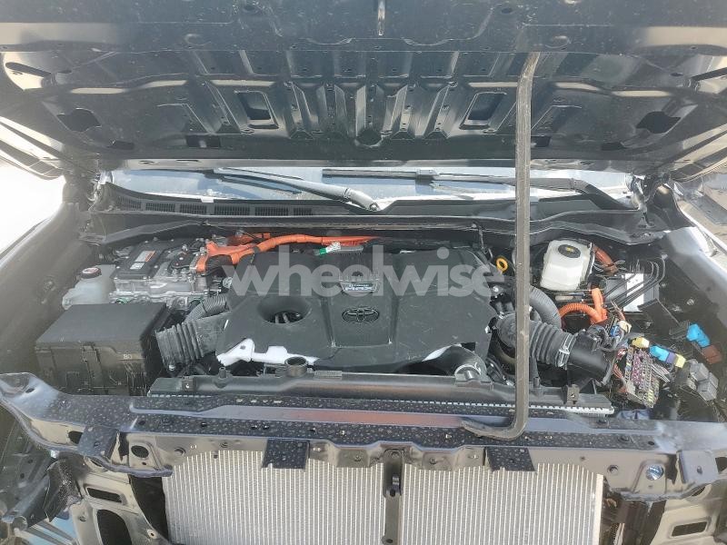 2024 TOYOTA SEQUOIA SR5 (VIN 7SVAAABA9RX039208) main photo