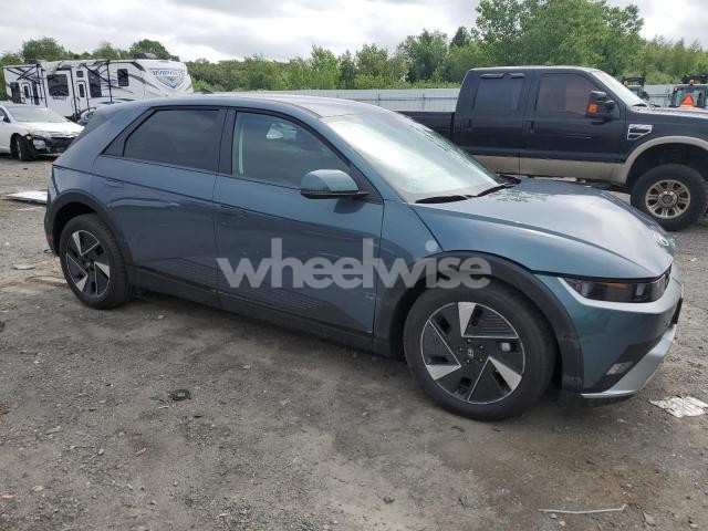 Photo 3 of 2025 HYUNDAI IONIQ 5 SE (VIN 7YAKM4DB0SY015479)