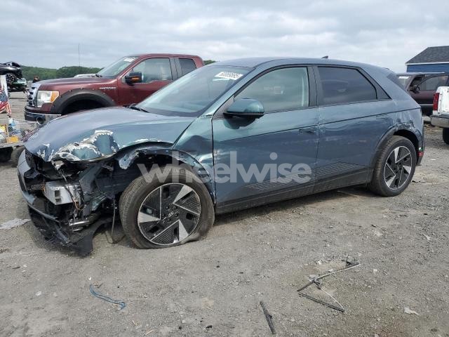 Photo 4 of 2025 HYUNDAI IONIQ 5 SE (VIN 7YAKM4DB0SY015479)