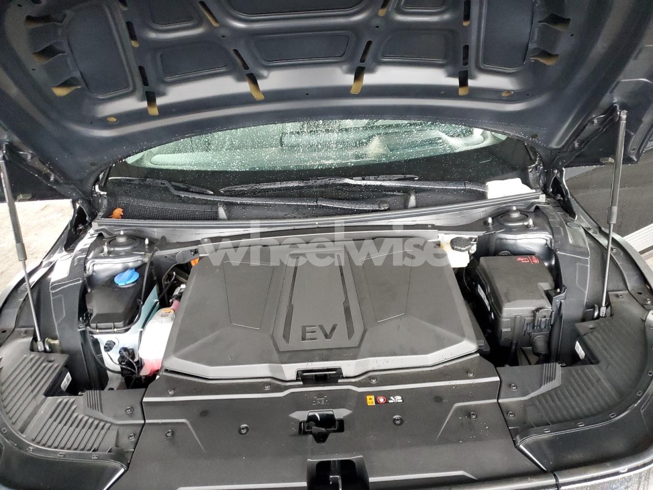 Photo 11 of 2025 HYUNDAI IONIQ 5 LIMITED (VIN 7YAKR4DA4SY028194)