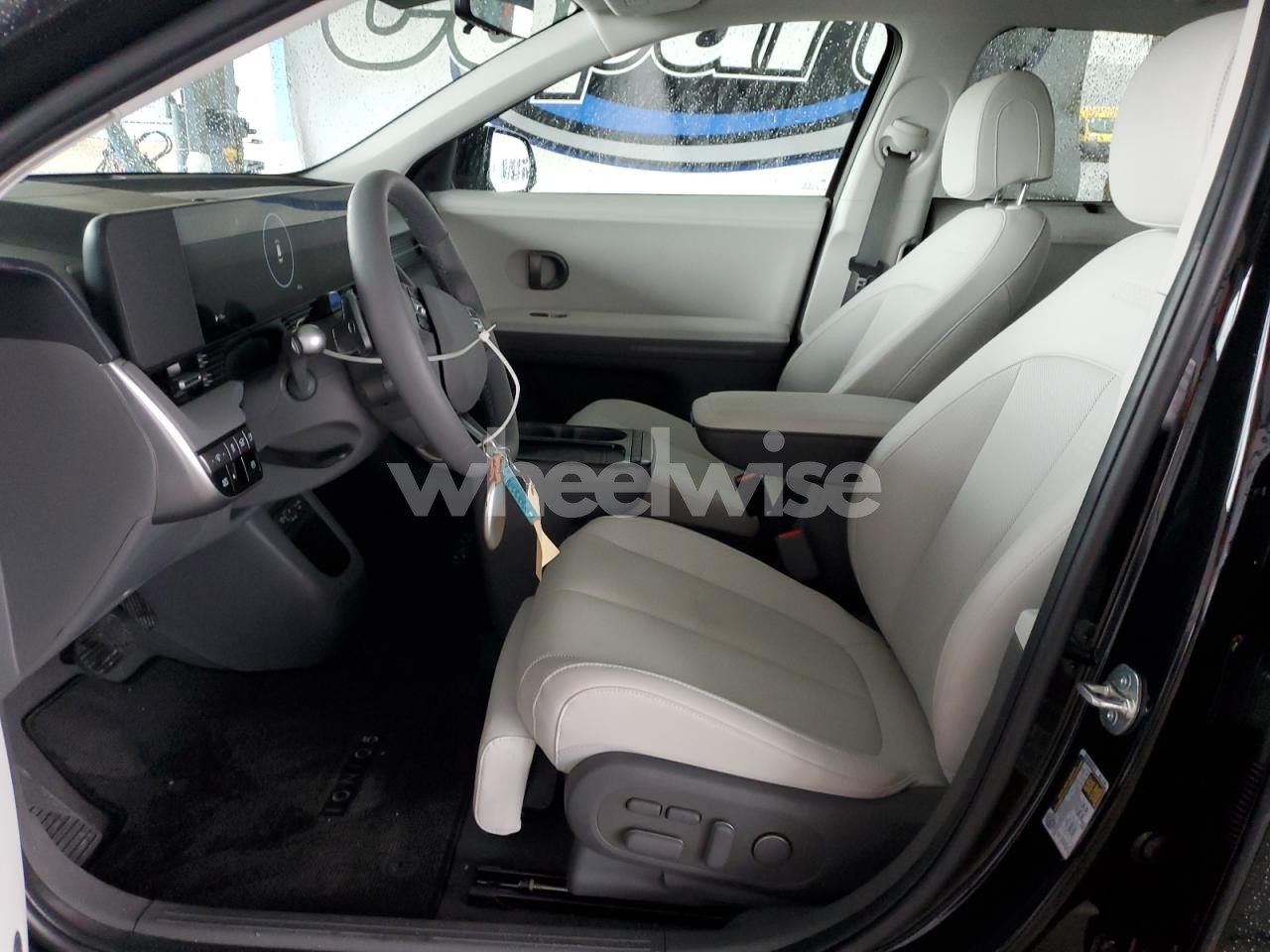 Photo 7 of 2025 HYUNDAI IONIQ 5 LIMITED (VIN 7YAKR4DA4SY028194)