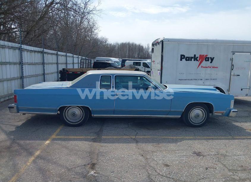 Photo 13 of 1978 Lincoln Continental (VIN 8Y81A942604)