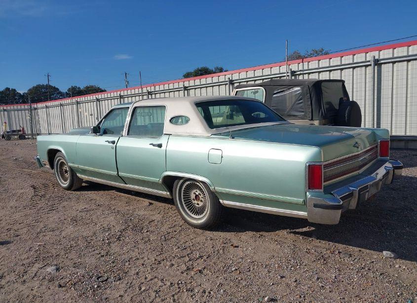 Photo 3 of 1978 Lincoln Continental (VIN 8Y82A893531)