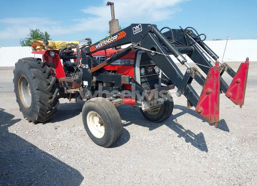 1995 Massey Ferguson TRACTOR (VIN 9A347079) main photo