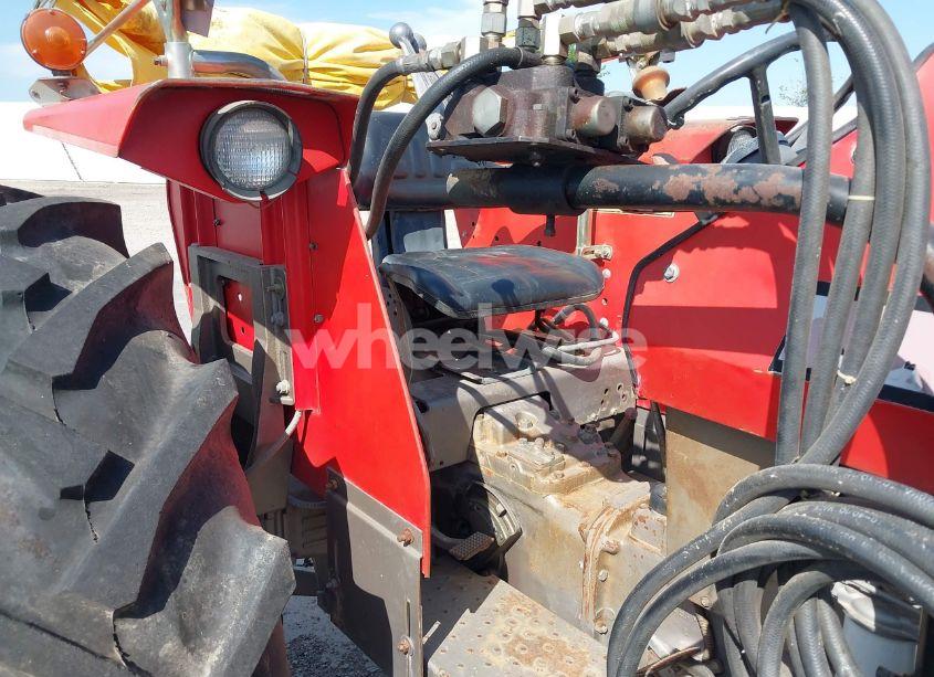 Photo 5 of 1995 Massey Ferguson TRACTOR (VIN 9A347079)