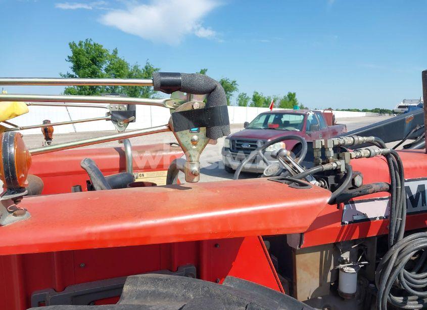 Photo 8 of 1995 Massey Ferguson TRACTOR (VIN 9A347079)