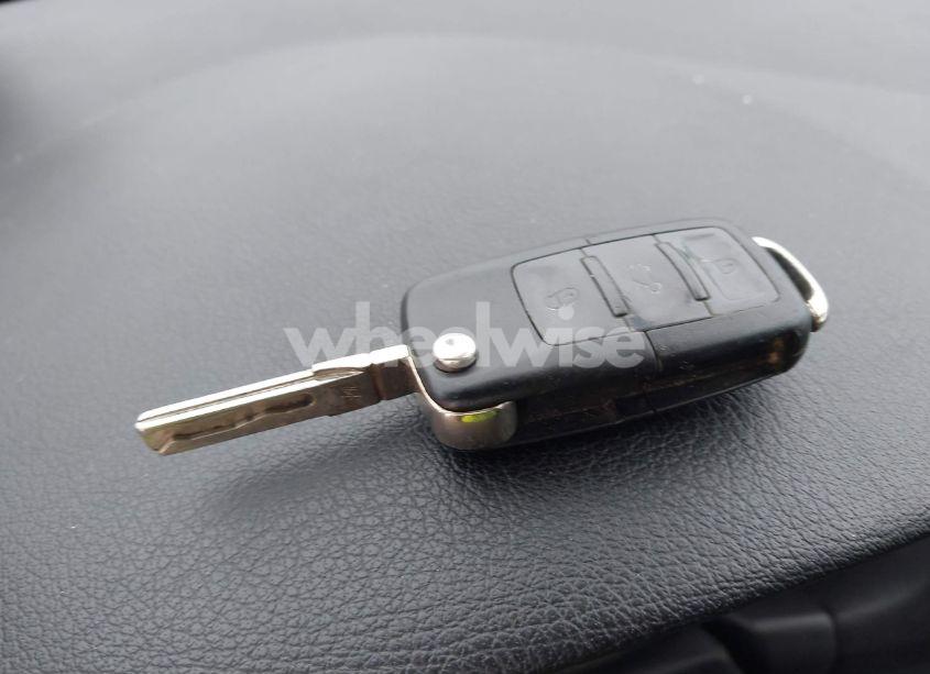 Photo 11 of 2005 Volkswagen Golf GL 2.0L (VIN 9BWFL61J054001568)