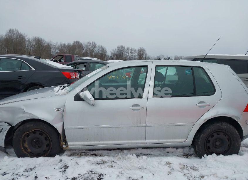 Photo 14 of 2005 Volkswagen Golf GL 2.0L (VIN 9BWFL61J054001568)
