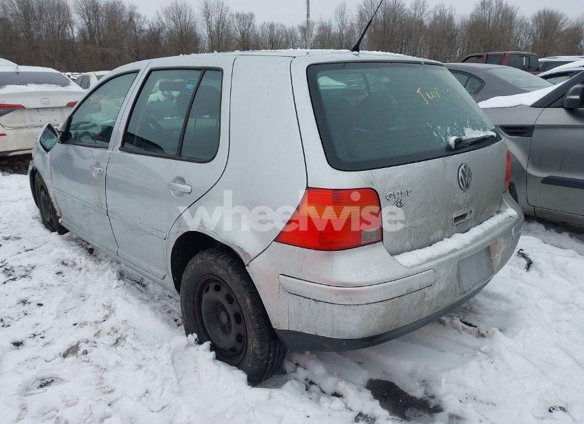 Photo 3 of 2005 Volkswagen Golf GL 2.0L (VIN 9BWFL61J054001568)