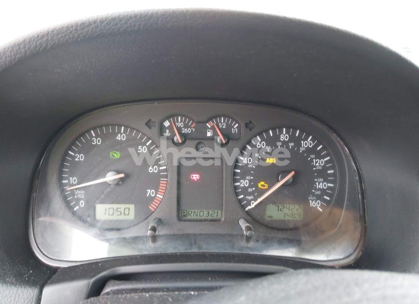 Photo 7 of 2005 Volkswagen Golf GL 2.0L (VIN 9BWFL61J054001568)