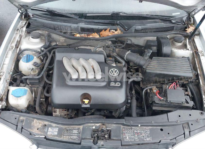 Photo 10 of 2005 Volkswagen Golf GL 2.0L (VIN 9BWFL61J754032655)