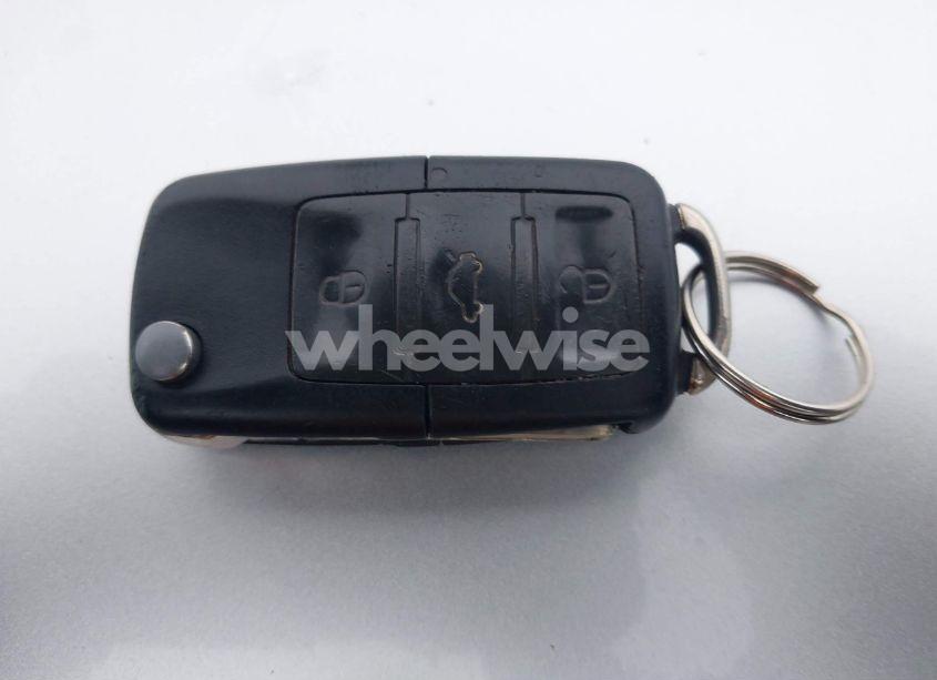 Photo 11 of 2005 Volkswagen Golf GL 2.0L (VIN 9BWFL61J754032655)